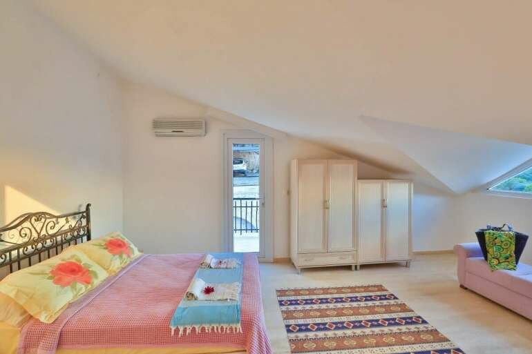 Lotus Apartment