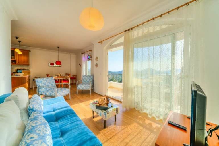 Luna Apartment