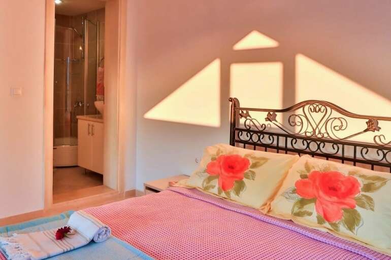 Lotus Apartment