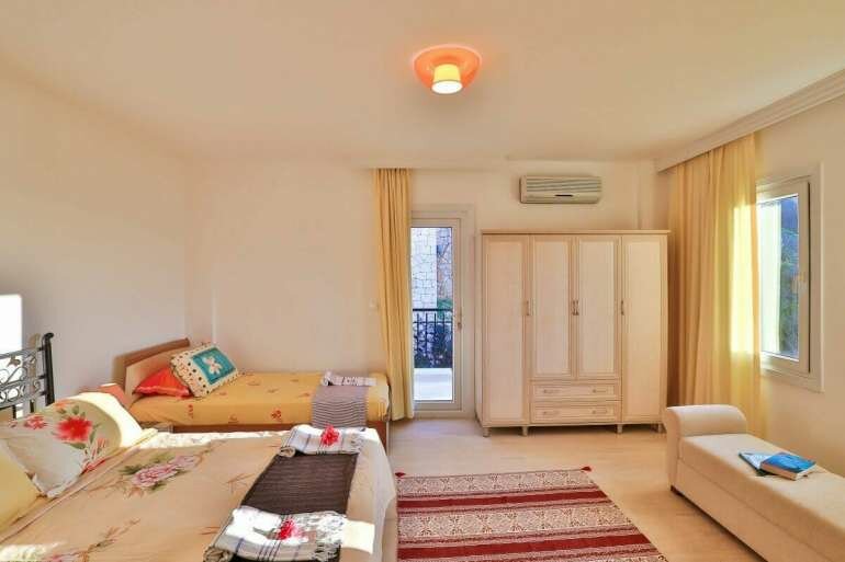 Lotus Apartment